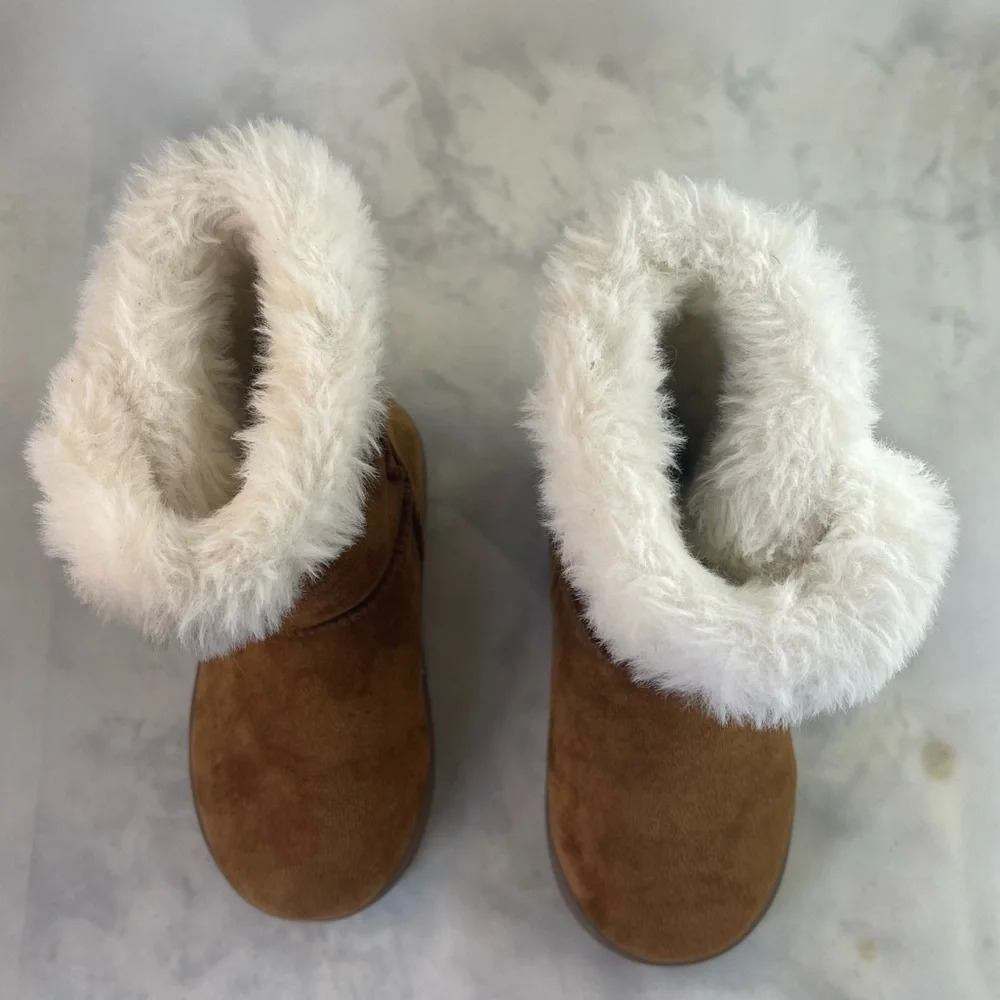 Jumping Bean Winter boots girl size 8 M NoraaChestnut White Lined Faux Fur